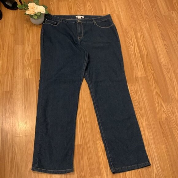 Cleo Curvy Jewel Accented Stretch Curvy Jeans - Picture 1 of 11
